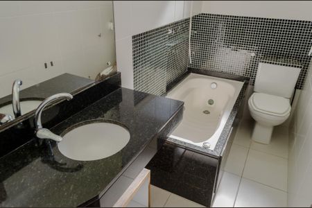 Apartamento para alugar com 81m², 2 quartos e 2 vagasSuite