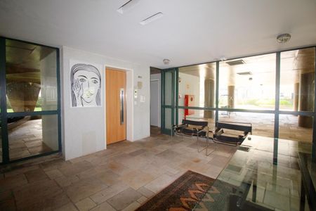 Apartamento à venda com 170m², 3 quartos e 1 vaga Apartamento à venda com 170m², 3 quartos e 1 vagaÁrea comum