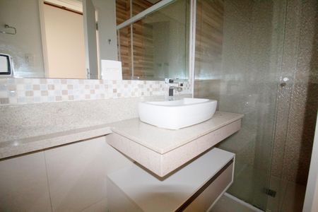 Apartamento à venda com 170m², 3 quartos e 1 vaga Apartamento à venda com 170m², 3 quartos e 1 vagaBanheiro