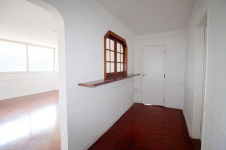 Apartamento à venda com 170m², 3 quartos e 1 vaga Apartamento à venda com 170m², 3 quartos e 1 vagaEntrada