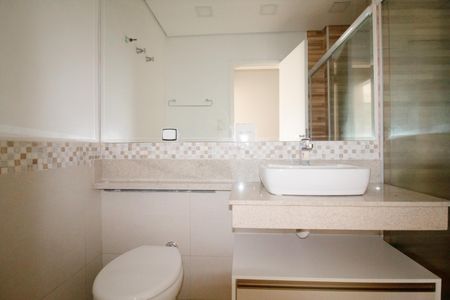 Apartamento à venda com 170m², 3 quartos e 1 vaga Apartamento à venda com 170m², 3 quartos e 1 vagaBanheiro