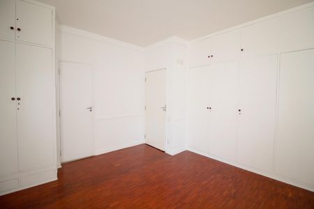 Apartamento à venda com 170m², 3 quartos e 1 vaga Apartamento à venda com 170m², 3 quartos e 1 vagaSuíte