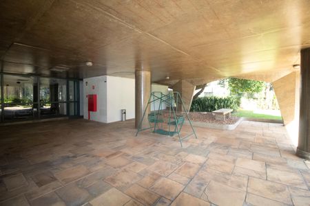 Apartamento à venda com 170m², 3 quartos e 1 vaga Apartamento à venda com 170m², 3 quartos e 1 vagaÁrea comum