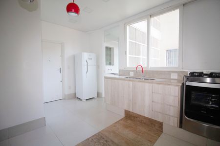 Apartamento à venda com 170m², 3 quartos e 1 vaga Apartamento à venda com 170m², 3 quartos e 1 vagaCozinha