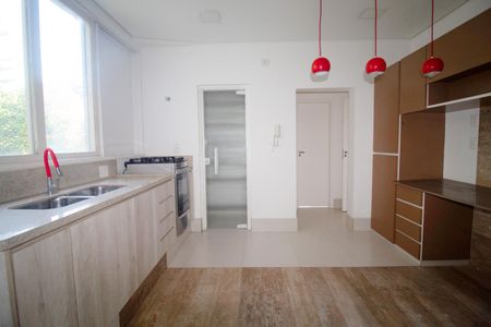 Apartamento à venda com 170m², 3 quartos e 1 vaga Apartamento à venda com 170m², 3 quartos e 1 vagaCozinha
