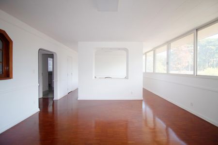 Apartamento à venda com 170m², 3 quartos e 1 vaga Apartamento à venda com 170m², 3 quartos e 1 vagaSala