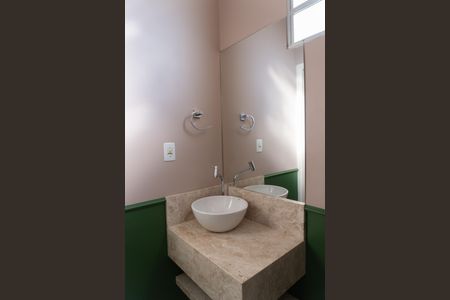 Apartamento para alugar com 136m², 3 quartos e 1 vagaBnaheiro - 3 - Andar Superior