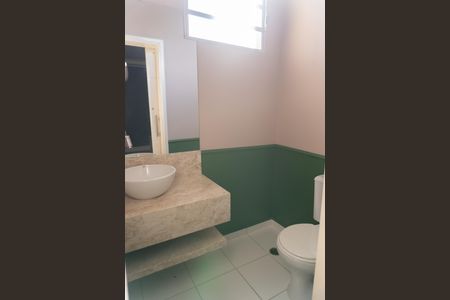 Apartamento para alugar com 136m², 3 quartos e 1 vagaBnaheiro - 3 - Andar Superior