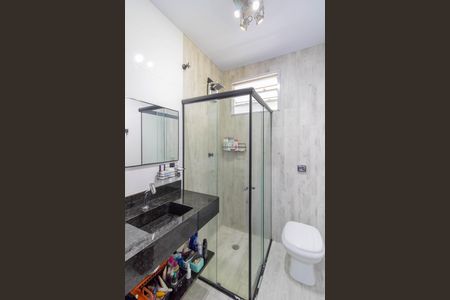 Casa à venda com 367m², 2 quartos e 5 vagasBanheiro