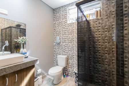 Casa à venda com 367m², 2 quartos e 5 vagasBanheiro 2