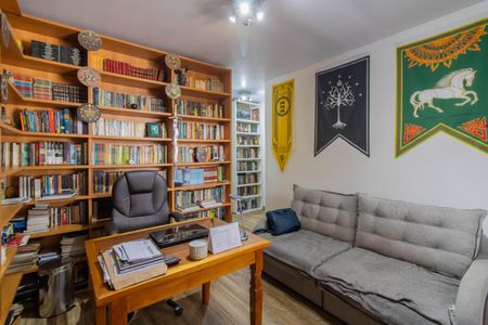 Casa à venda com 367m², 2 quartos e 5 vagasEscritorio