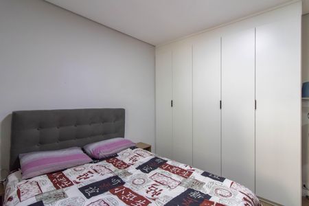 Casa à venda com 367m², 2 quartos e 5 vagas Casa à venda com 367m², 2 quartos e 5 vagasQuarto 2