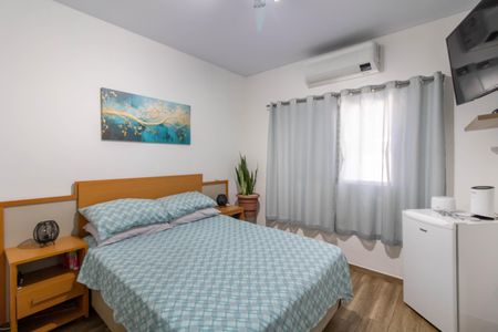 Casa à venda com 367m², 2 quartos e 5 vagas Casa à venda com 367m², 2 quartos e 5 vagasQuarto 1