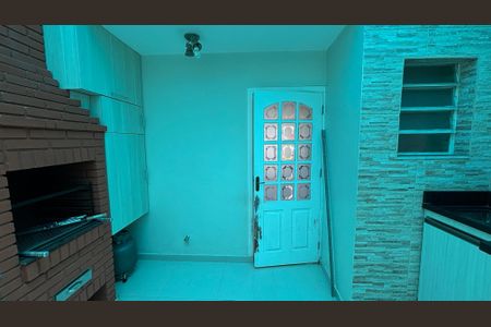 Casa de condomínio para alugar com 100m², 2 quartos e 1 vagaÁrea de Serviço