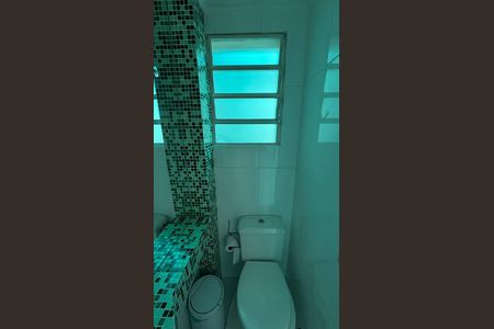 Casa de condomínio para alugar com 100m², 2 quartos e 1 vagaBanheiro de Serviço