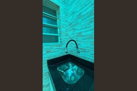 Casa de condomínio para alugar com 100m², 2 quartos e 1 vagaÁrea de Serviço