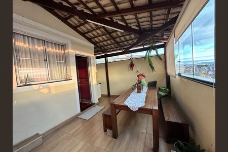 Apartamento à venda com 100m², 2 quartos e 1 vagaÁrea gourmet