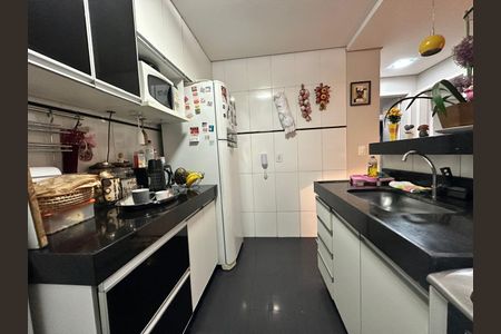 Apartamento à venda com 100m², 2 quartos e 1 vagaCozinha