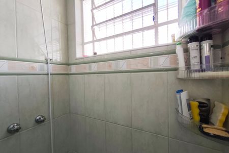 Casa à venda com 160m², 3 quartos e 6 vagas Casa à venda com 160m², 3 quartos e 6 vagasBanheiro Suíte