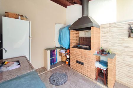 Casa à venda com 160m², 3 quartos e 6 vagas Casa à venda com 160m², 3 quartos e 6 vagasÁrea gourmet