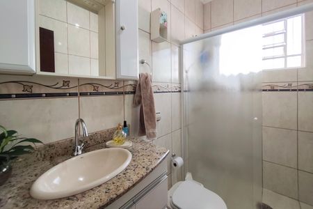 Casa à venda com 160m², 3 quartos e 6 vagas Casa à venda com 160m², 3 quartos e 6 vagasBanheiro Social