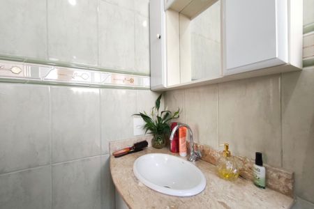 Casa à venda com 160m², 3 quartos e 6 vagas Casa à venda com 160m², 3 quartos e 6 vagasBanheiro Suíte