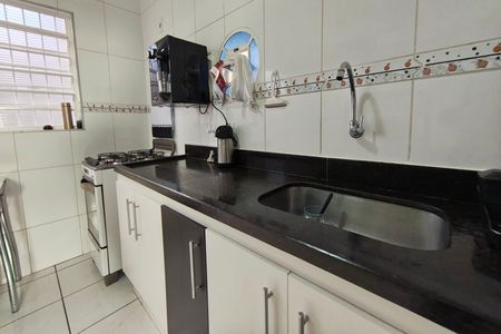 Casa à venda com 160m², 3 quartos e 6 vagas Casa à venda com 160m², 3 quartos e 6 vagasCozinha