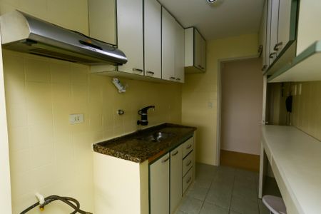 Apartamento para alugar com 64m², 3 quartos e 2 vagasCozinha