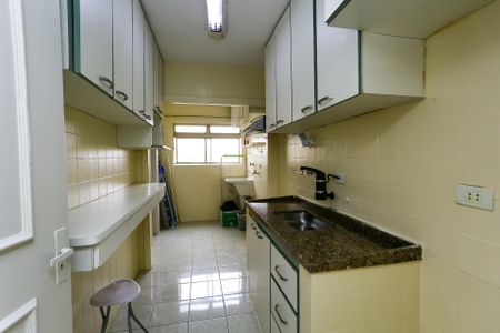 Apartamento para alugar com 64m², 3 quartos e 2 vagasCozinha