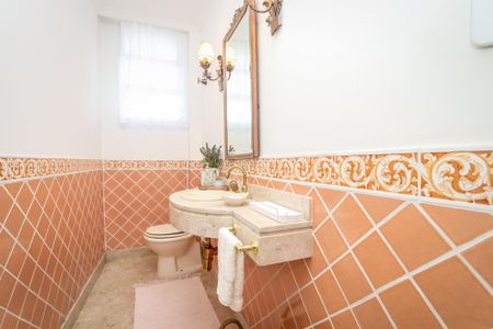 Apartamento para alugar com 240m², 4 quartos e 2 vagasLavabo