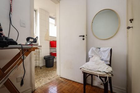 Apartamento para alugar com 240m², 4 quartos e 2 vagasQuarto de Serviço