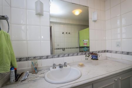 Apartamento para alugar com 240m², 4 quartos e 2 vagasBanheiro da Suíte 2
