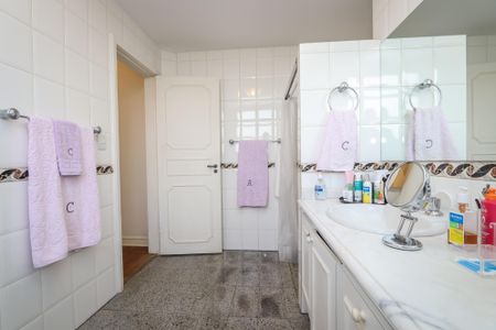 Apartamento para alugar com 240m², 4 quartos e 2 vagasBanheiro da Suíte Master