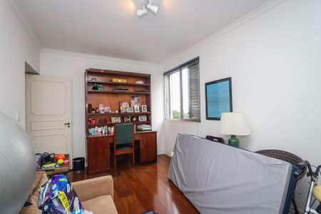 Apartamento para alugar com 240m², 4 quartos e 2 vagasQuarto 2