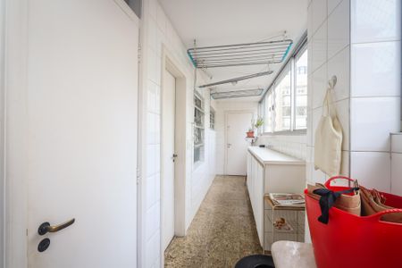 Apartamento para alugar com 240m², 4 quartos e 2 vagasÁrea de Serviço