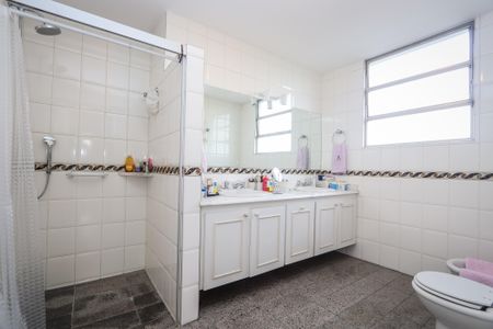 Apartamento para alugar com 240m², 4 quartos e 2 vagasBanheiro da Suíte Master