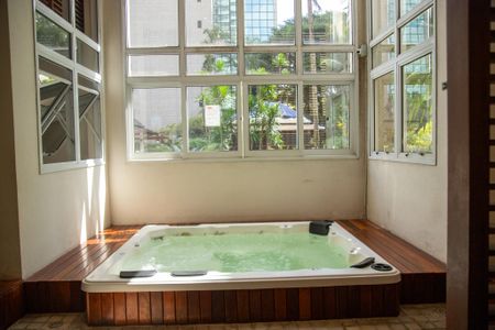 Apartamento à venda com 180m², 2 quartos e 2 vagasÁrea comum