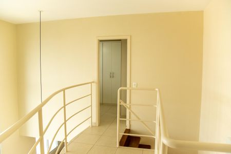 Apartamento à venda com 180m², 2 quartos e 2 vagasCorredor