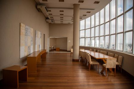 Apartamento à venda com 180m², 2 quartos e 2 vagasvista salão de festas