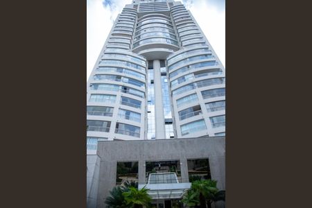 Apartamento à venda com 180m², 2 quartos e 2 vagasFachada