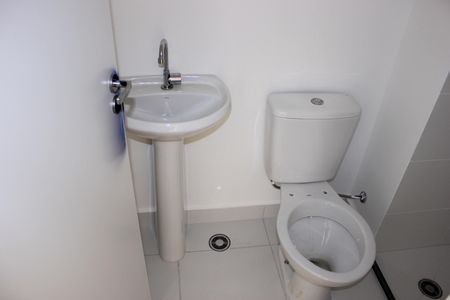 Apartamento para alugar com 37m², 2 quartos e sem vagaBanheiro