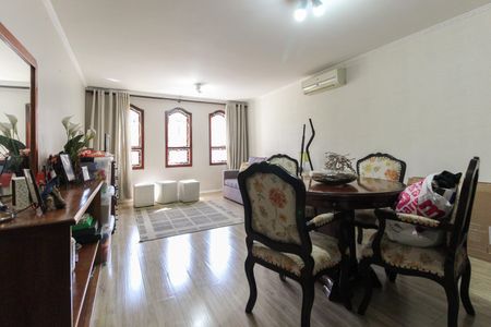 Casa à venda com 858m², 4 quartos e 4 vagas Casa à venda com 858m², 4 quartos e 4 vagasSala 2