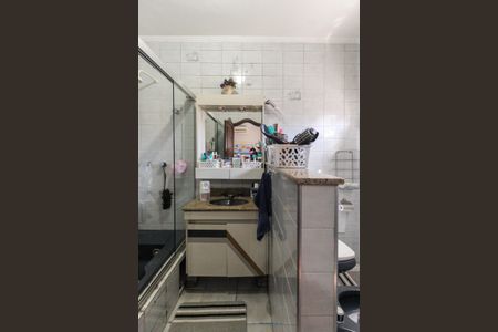 Casa à venda com 858m², 4 quartos e 4 vagas Casa à venda com 858m², 4 quartos e 4 vagasBanheiro da Suíte