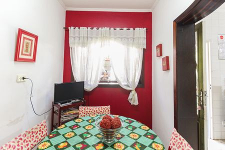 Casa à venda com 858m², 4 quartos e 4 vagas Casa à venda com 858m², 4 quartos e 4 vagasCopa