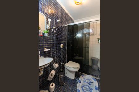 Casa à venda com 858m², 4 quartos e 4 vagas Casa à venda com 858m², 4 quartos e 4 vagasBanheiro 2