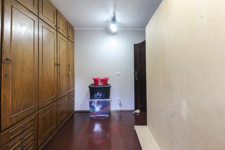 Casa à venda com 858m², 4 quartos e 4 vagas Casa à venda com 858m², 4 quartos e 4 vagasQuarto 3