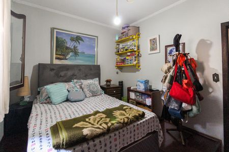 Casa à venda com 858m², 4 quartos e 4 vagas Casa à venda com 858m², 4 quartos e 4 vagasQuarto 2