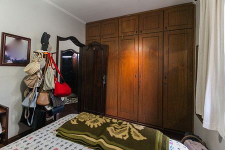 Casa à venda com 858m², 4 quartos e 4 vagas Casa à venda com 858m², 4 quartos e 4 vagasQuarto 2