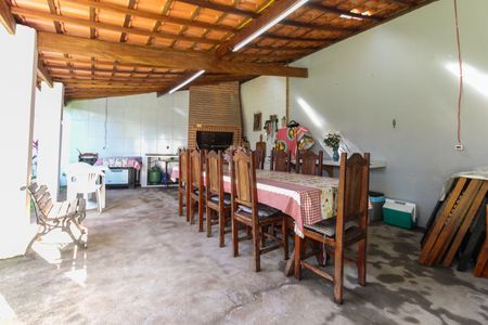 Casa à venda com 858m², 4 quartos e 4 vagas Casa à venda com 858m², 4 quartos e 4 vagasChurrasqueira