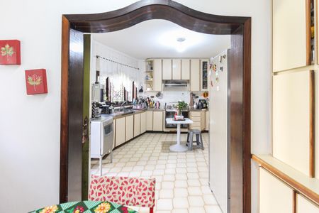 Casa à venda com 858m², 4 quartos e 4 vagas Casa à venda com 858m², 4 quartos e 4 vagasCopa